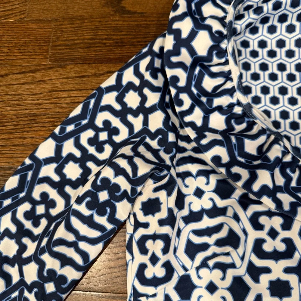 Gretchen Scott, Preppy Ruffle Neck Navy & White Geometric Shift Dress, Size S - Picture 6 of 14